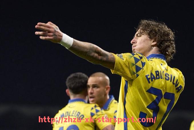 星空体育-2024-2025赛季法甲最佳防守球员统计与评选总结